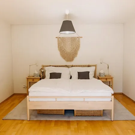 Apartamento V Srdci Znojma „jako Doma“ *